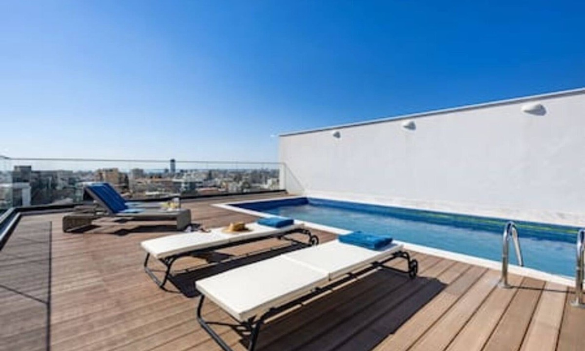 Limassol Apartment | 101 Sfiggos - City View Balcony & Rooftop Pool