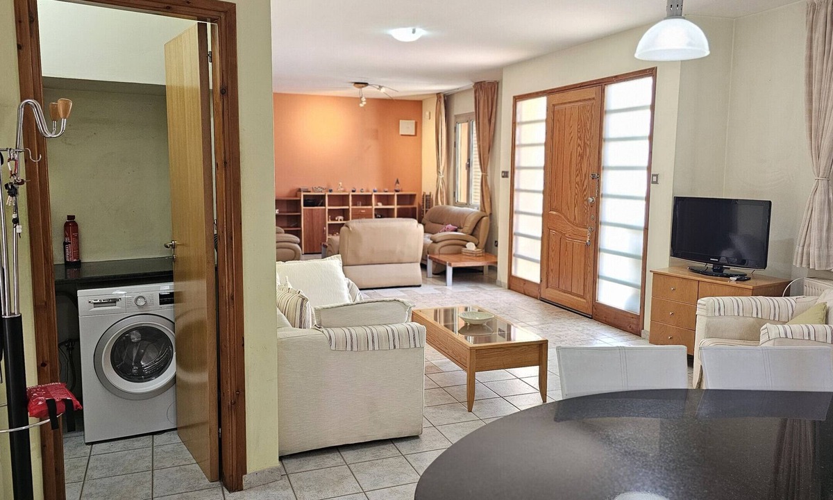 Aradippou House | 120 LCA- STAY Zenon House