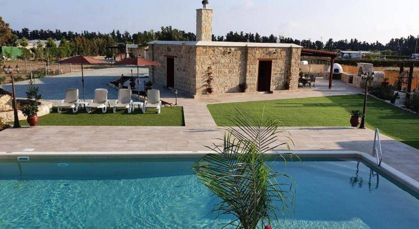 Geroskipou Villa | 120 m² Villa ∙ 2 bedrooms ∙ 5 guests