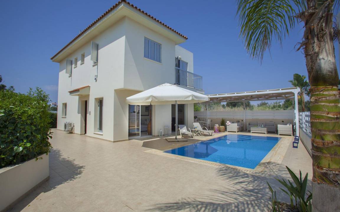 Pernera Villa | 130 m² Villa ∙ 3 bedrooms ∙ 6 guests