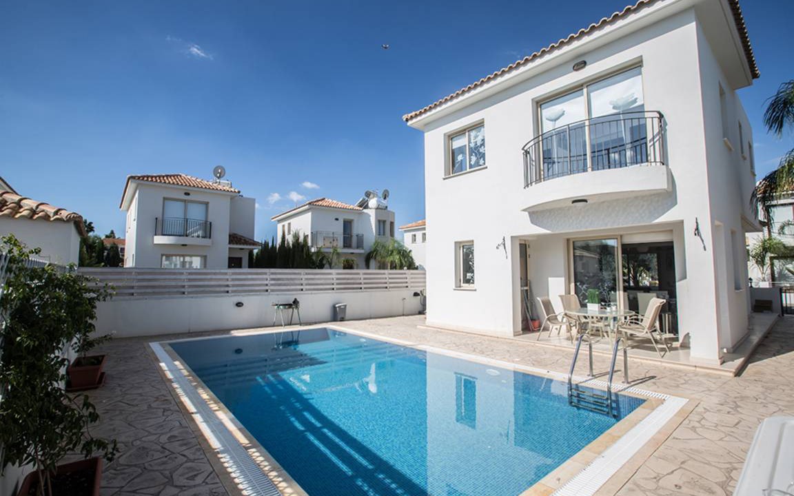 Pernera Villa | 130 m² Villa ∙ 3 bedrooms ∙ 6 guests