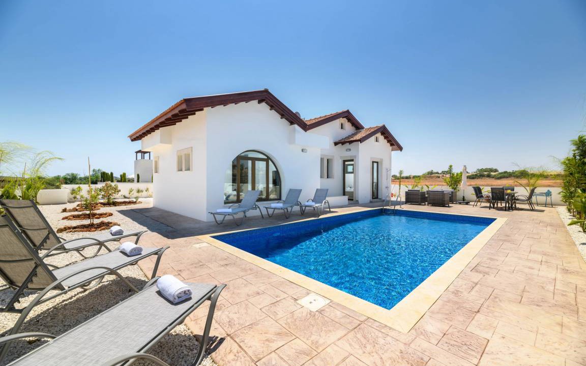 Ayia Thekla House | 140 m² Bungalow ∙ 3 bedrooms ∙ 6 guests