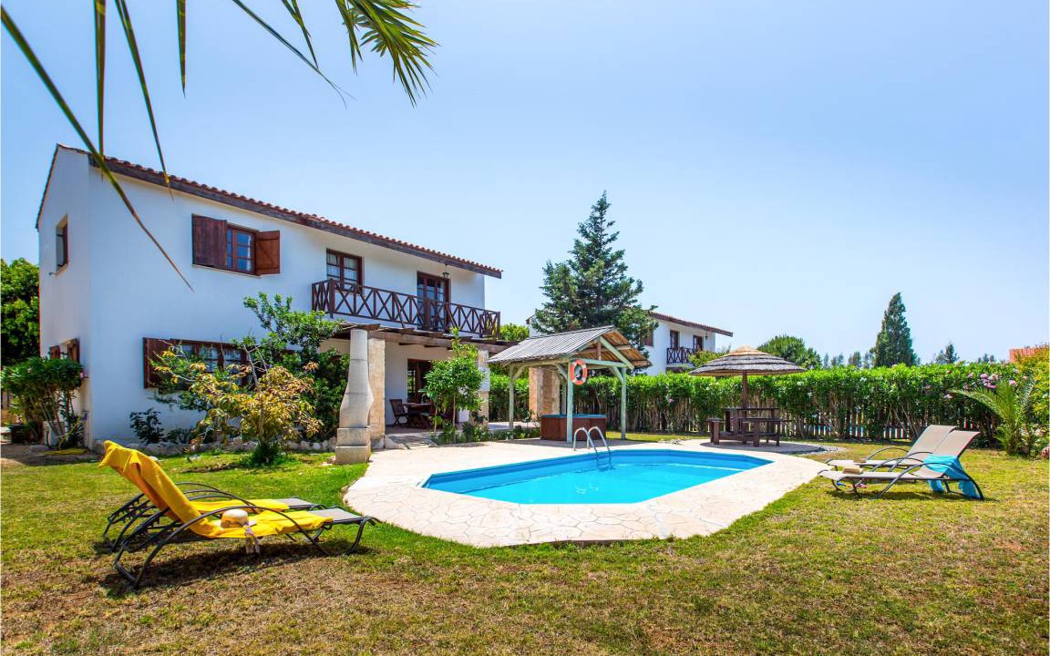 Pomos House | 140 m² House ∙ 2 bedrooms ∙ 4 guests