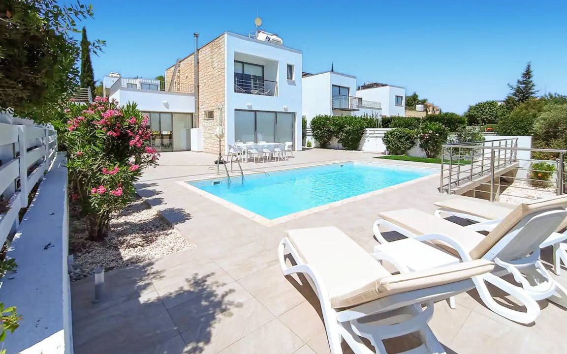 Miliou House | 140 m² House ∙ 3 bedrooms ∙ 6 guests