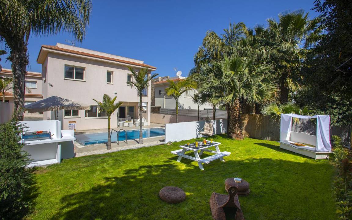 Pernera Villa | 140 m² Villa ∙ 3 bedrooms ∙ 6 guests