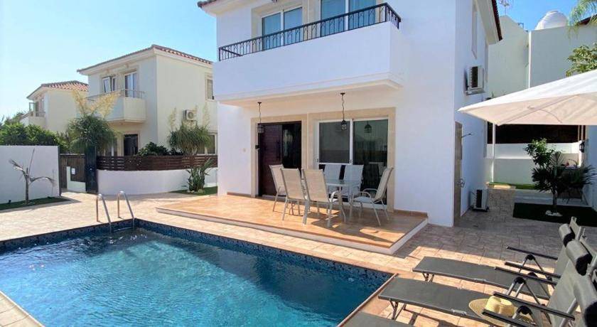 Pernera Villa | 160 m² Villa ∙ 3 bedrooms ∙ 8 guests