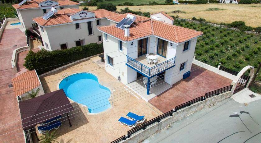 Kathikas Villa | 180 m² Villa ∙ 4 bedrooms ∙ 8 guests