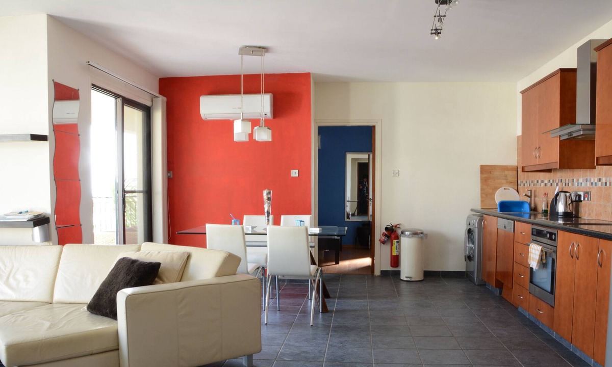 Oroklini Apartment | 2-bed 2-bath luxury apartment with Shared Pool, A/C, Wifi