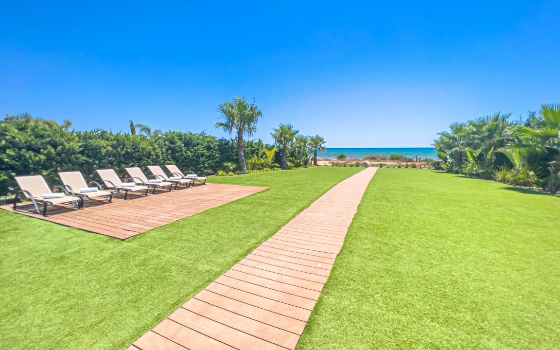 Ayia Thekla Villa | 230 m² Villa ∙ 5 bedrooms ∙ 10 guests