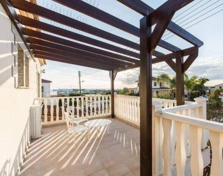 Ayia Napa Villa | 240 m² Villa ∙ 3 bedrooms ∙ 10 guests
