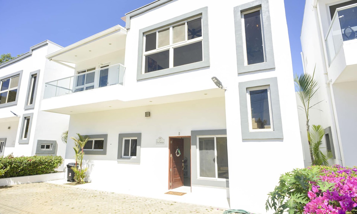 San Juan del Sur Villa | 3Bedroom Beach Villa, Pool, Terrace, A/C,12Guests!