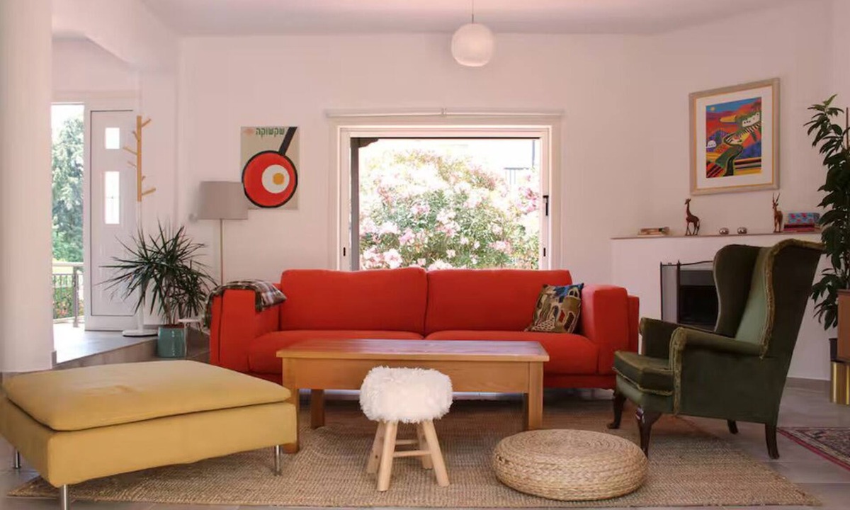 Paphos House | 4 bdr Charming maisonette 5 min walk to the beach