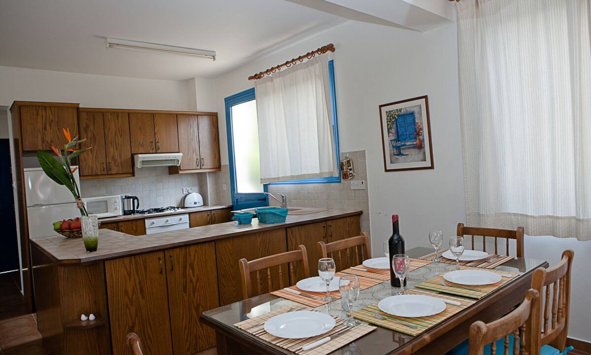 Kissonerga Villa | 4 bedroom villa, close to the beach