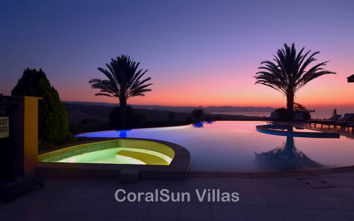 Argaka Villa | 400 m² Villa ∙ 7 bedrooms ∙ 15 guests