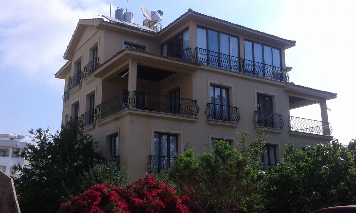 Yenisehir Apartment | 4BR Duplex flat @ Nicosia!