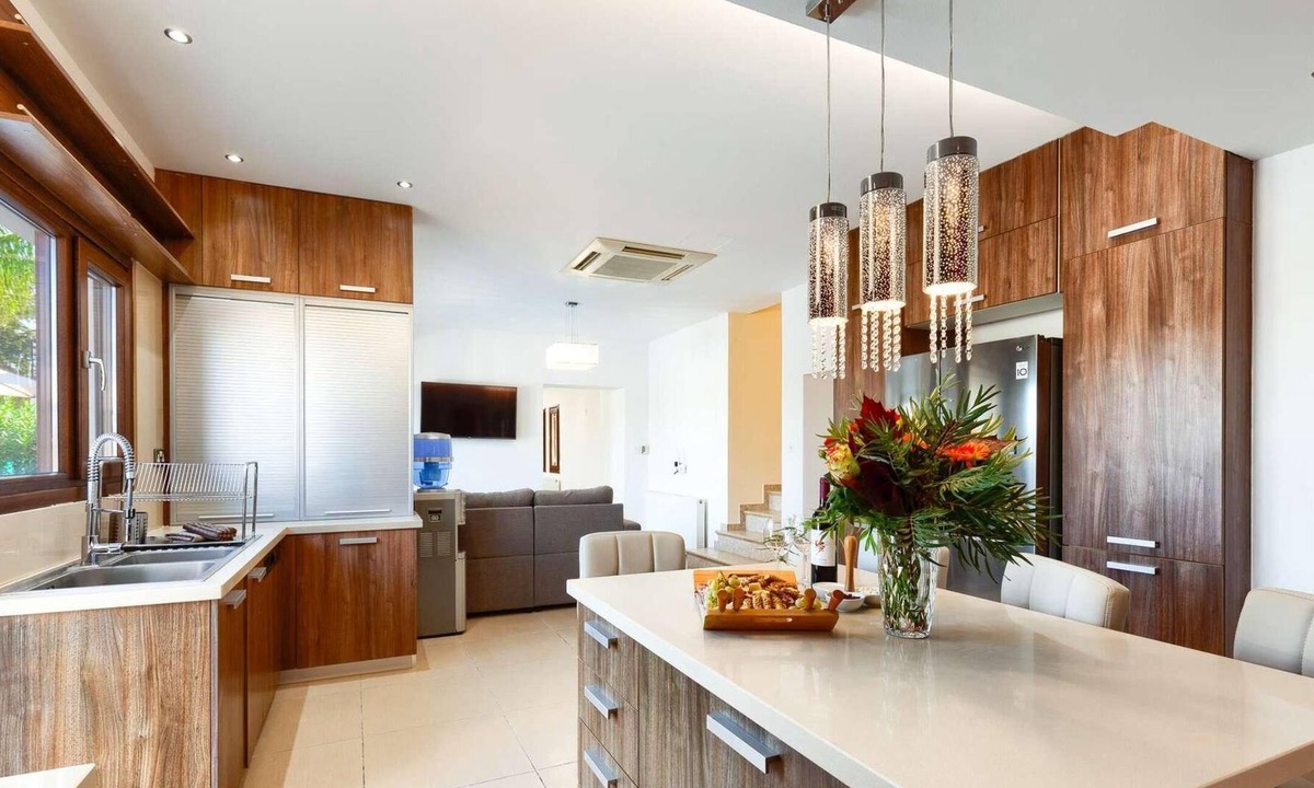 Prodromi Villa | 5 bedroom villa with games room and private pool