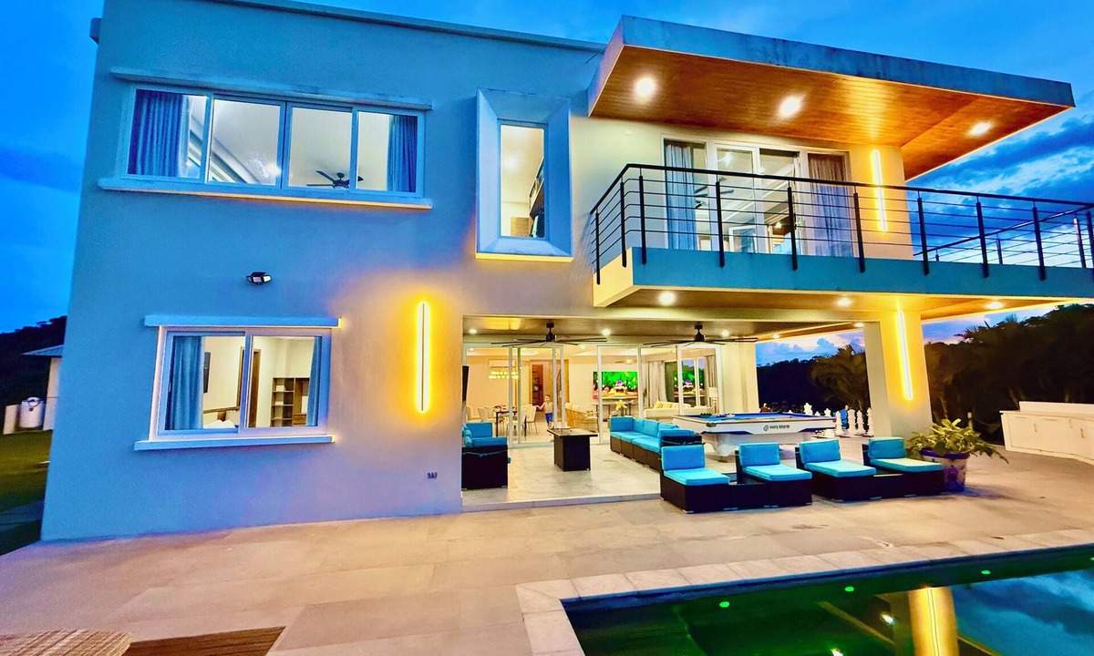 Pacific Marlin House | 6k Sq Ft of Luxury Mountain View’s over the Pacific Ocean in SJDS!