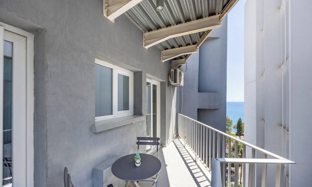 Old Town of Limassol Apartment | 75 Prokymea - Steps from the Sea, Balcony