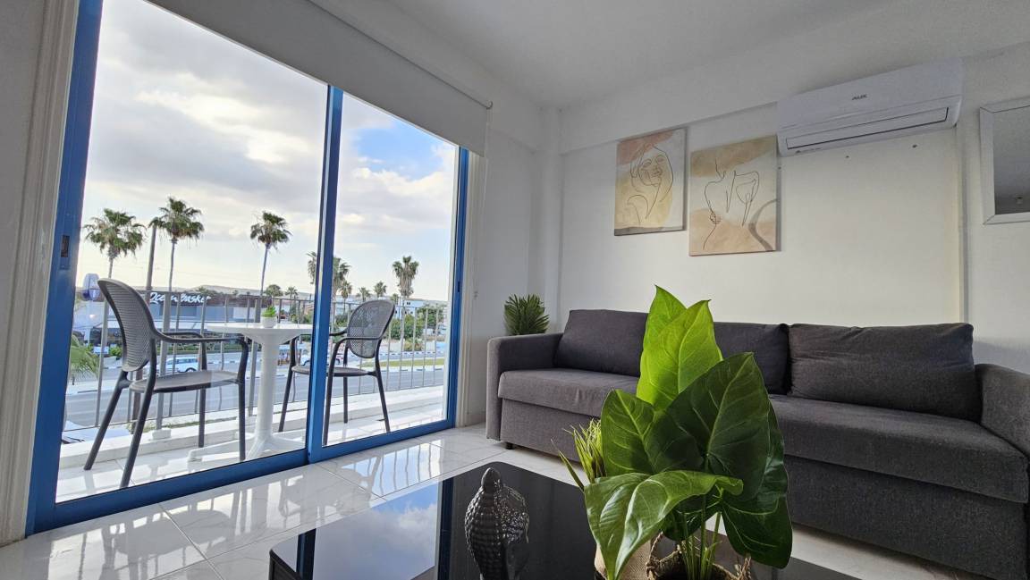 Oroklini Apartment | 80 m² Apartment ∙ 2 bedrooms ∙ 6 guests