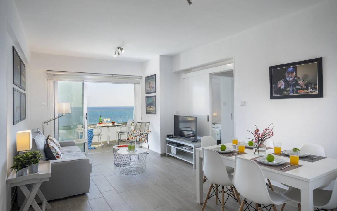 Larnaca Apartment | 90 m² Apartment ∙ 2 bedrooms ∙ 5 guests