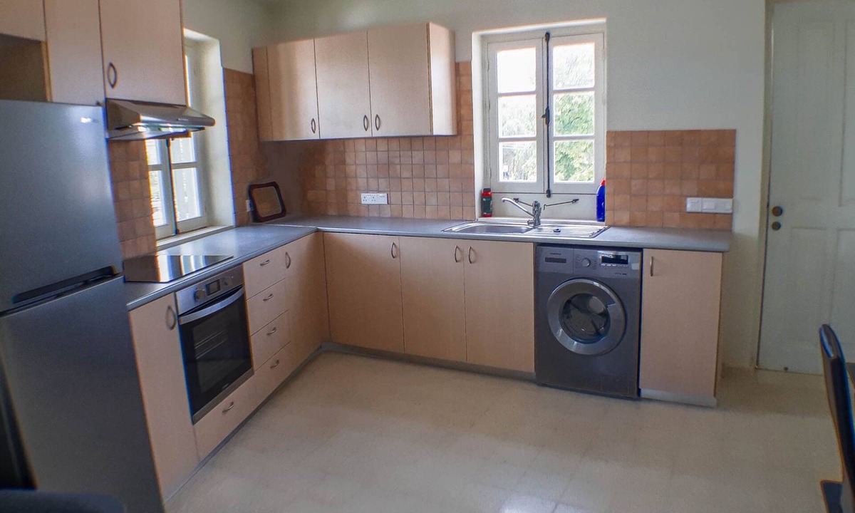 Polis Apartment | Achileos Court 1