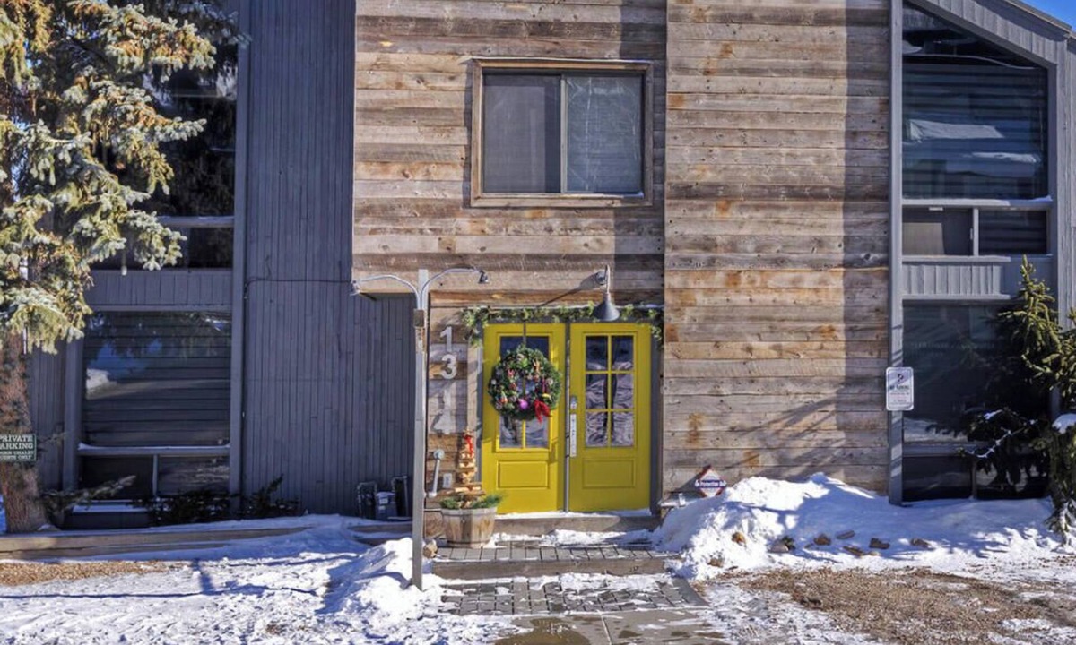 North Park City Ski Chalet | Acorn Chalet 2BR | 100 Yards to Park City Mountain | Sleeps 6