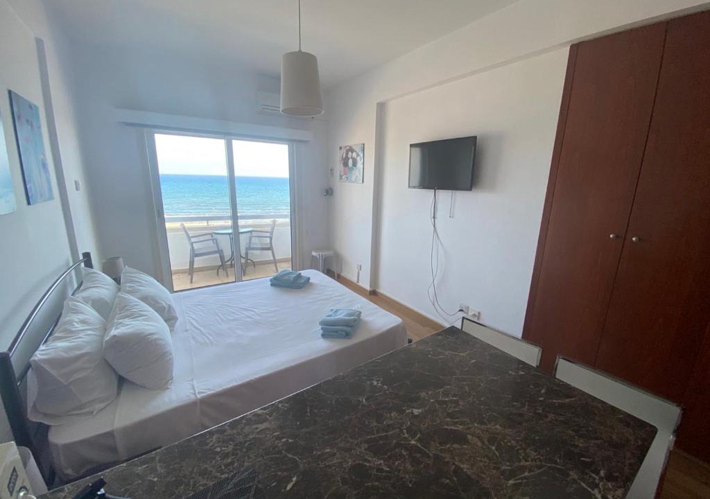 Larnaca City Centre Apartment | Alex Beach Apartment 33