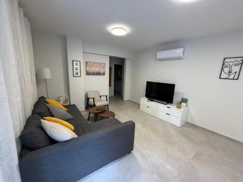 Universal Apartment | AMAZING 2 Bedroom 2 Bathroom APARTMENT