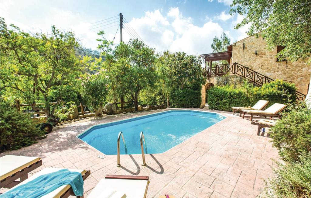 Miliou House | Amazing home in Miliou Paphos with 3 Bedrooms, Outdoor swimming pool and Swimming pool