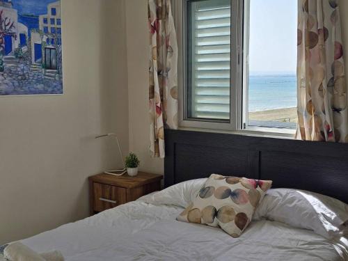 Pervolia Villa | Ammos Beachfront Villa Paradise