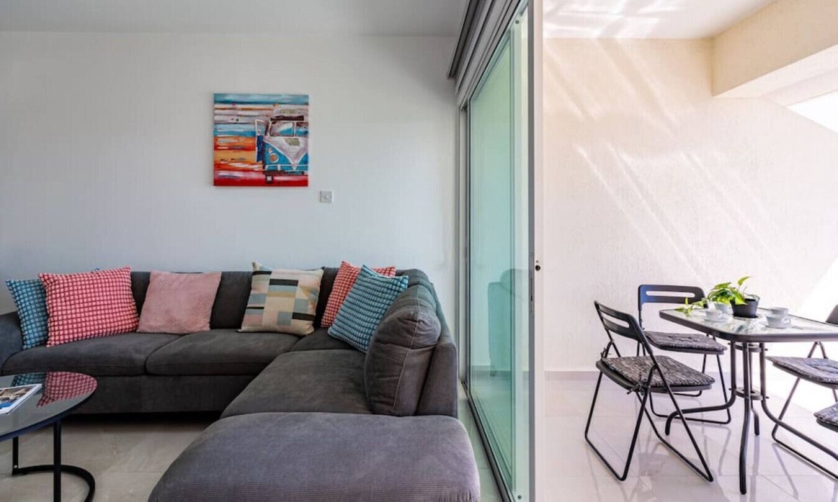 Skala Apartment | Andrea 3-Bedroom Apt in Mackenzie W/Pool