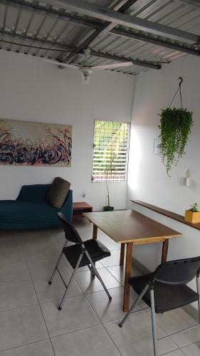 Managua Apartment | Apartment at Abacaxi Artspace
