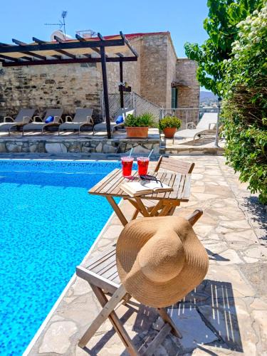 Skarinou Apartment | Athena's Pool Oasis