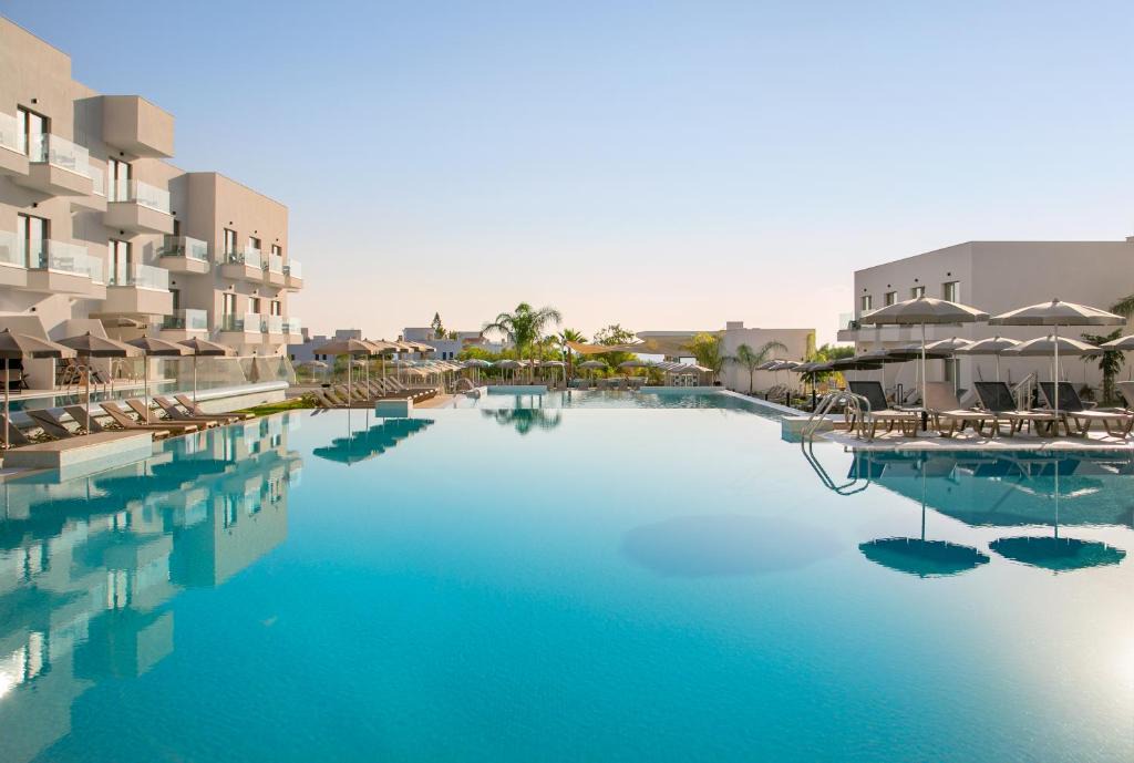 Cape Greko Hotel | Atlantica Aqua Blue