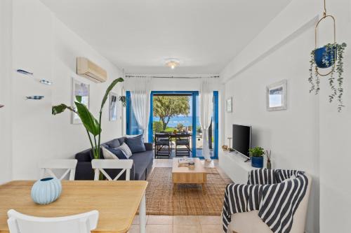 Latchi House | Aura Beachfront Residence by Nomads