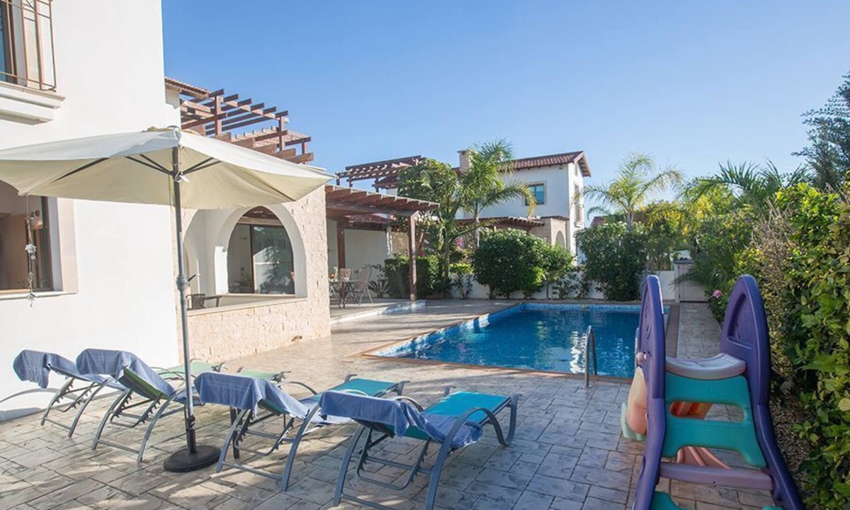Ayia Thekla Villa | Ayia Napa Kymma Villa KY22 - a villa that sleeps 6 guests in 3 bedrooms