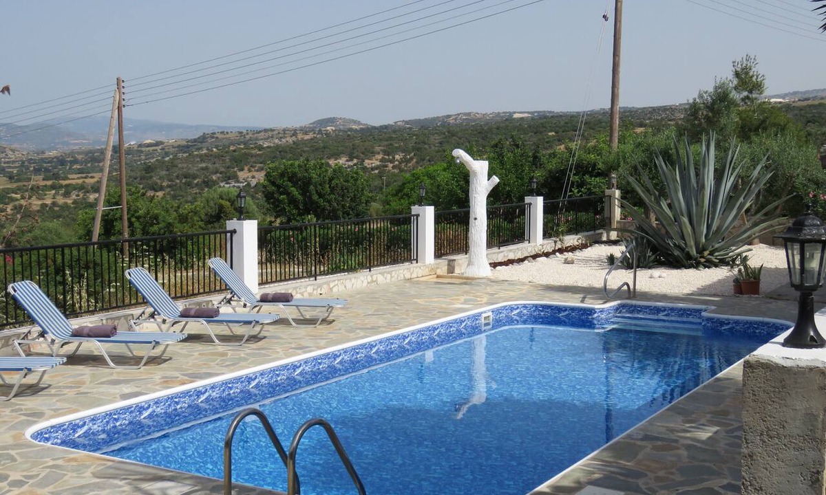 Neo Chorio Villa | Beautiful 3 Bedroom Villa with Panoramic and Sea Views.