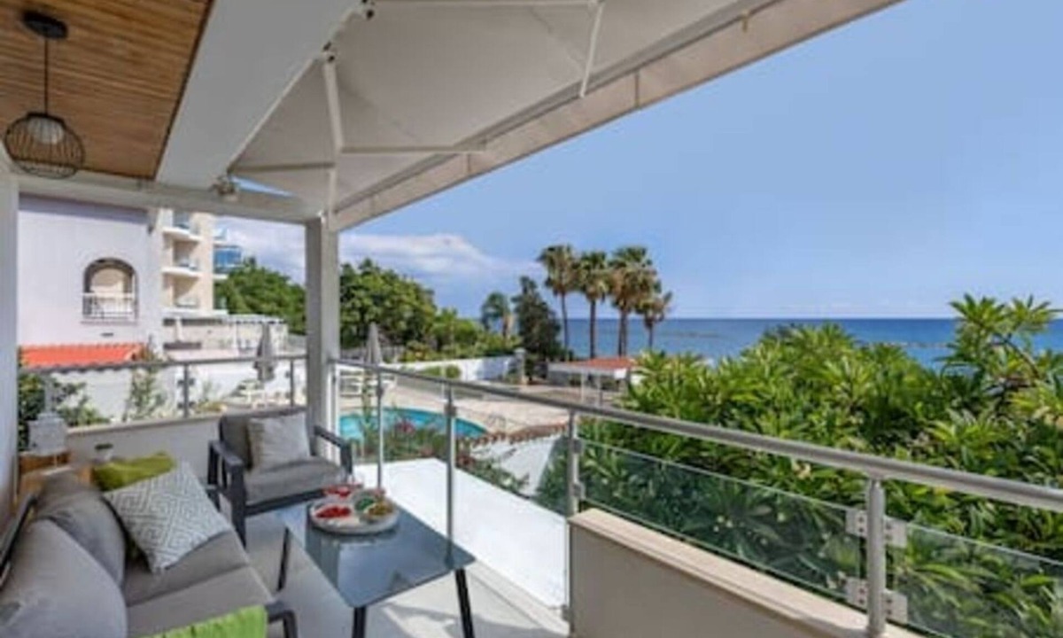 Agios Tychon Apartment | Berengaria Court - Sea Views 2bdr Apartment