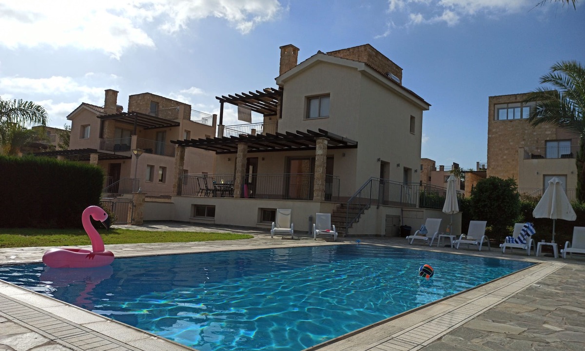 Polis Villa | BF Limni Sandy Beach Villas - Four Bedrooms with Pool & Sauna