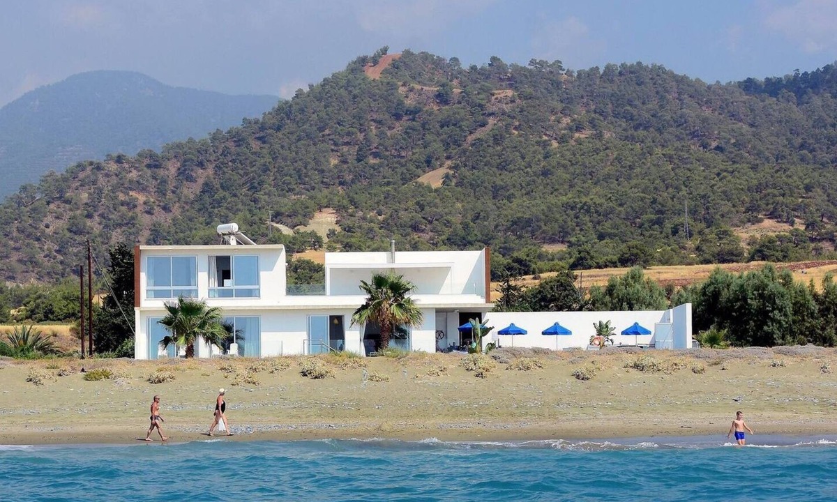Argaka Villa | Blue - Beach Front Spectacular Villa Sleeps 10