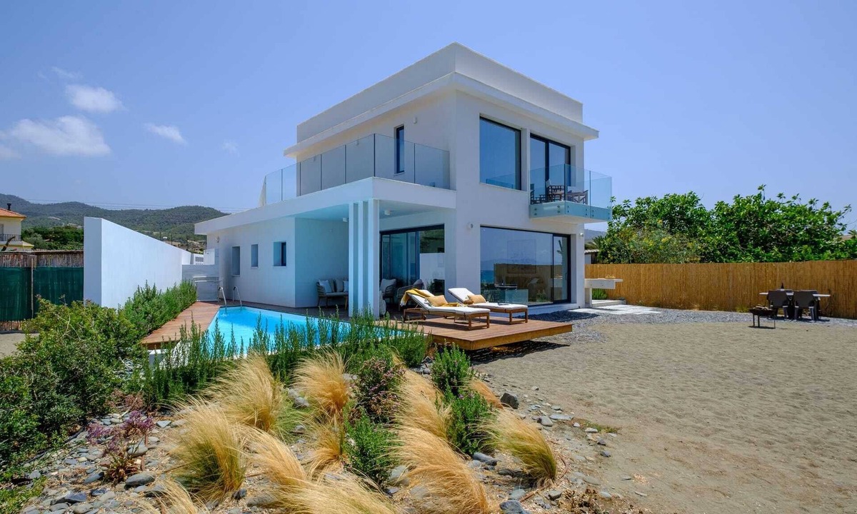 Ayia Marina Chrysochous Villa | Blue Iris Beach Villa by Nomads