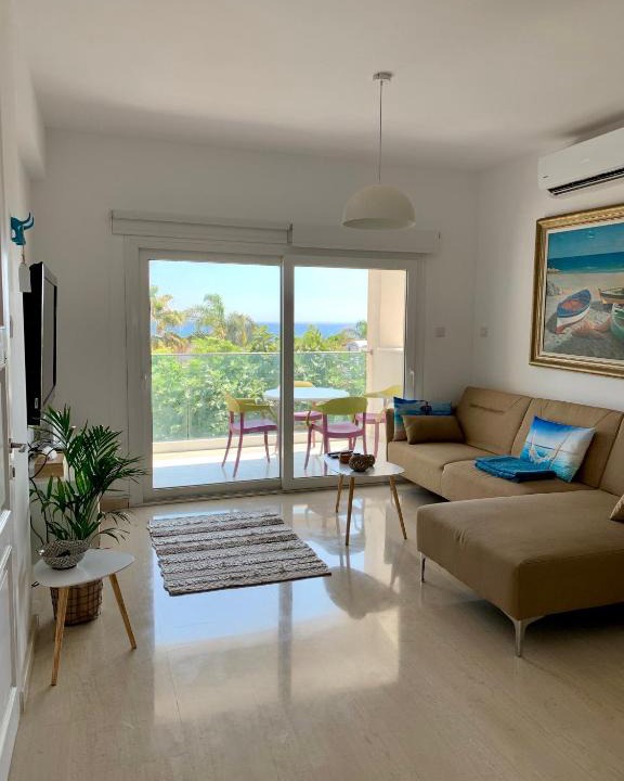 Agios Tychon Apartment | Bright and Breezy Beachside Apartment