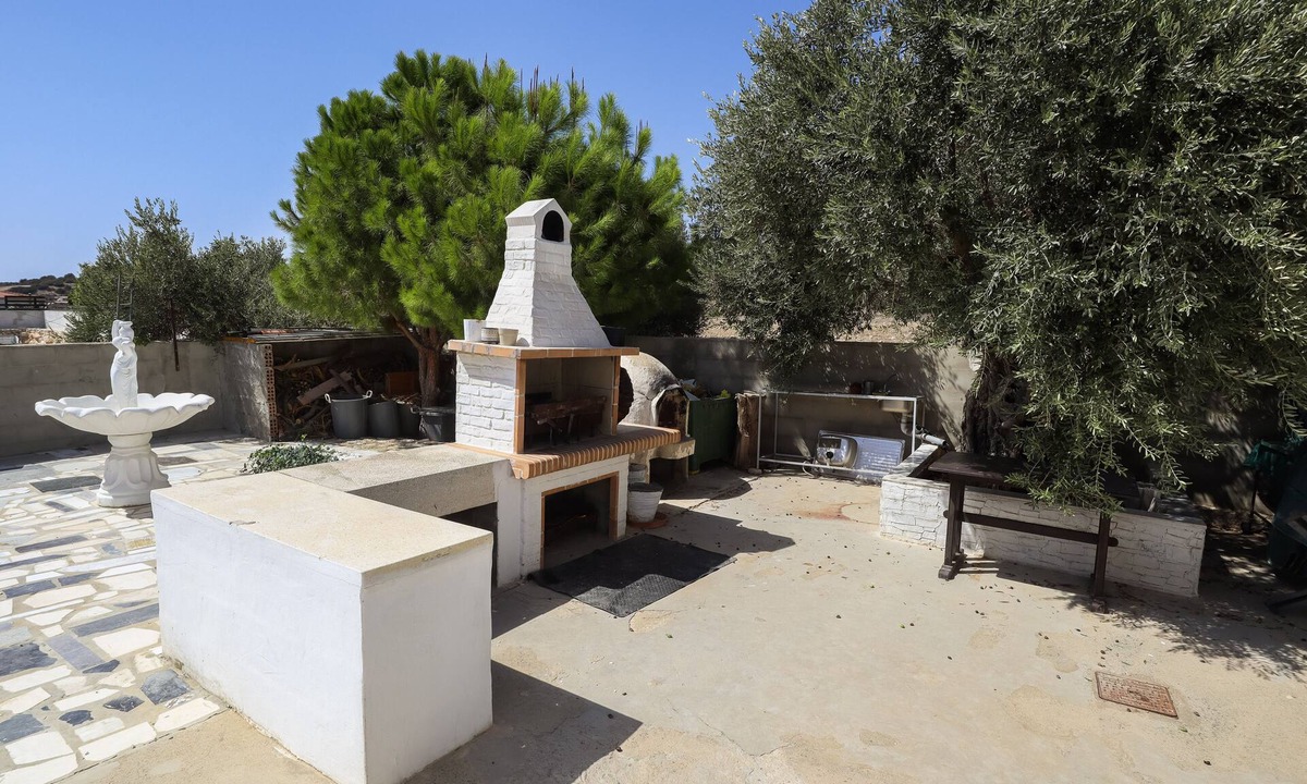 Agios Theodoros House | Captivating 2-bed House