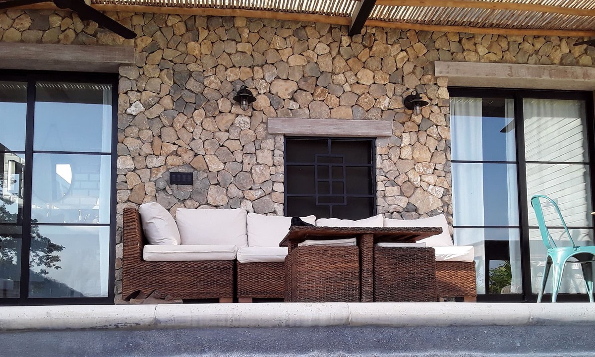 Cantamar de Yankee House | Casa de Canciones - country home where the mountains meet the ocean
