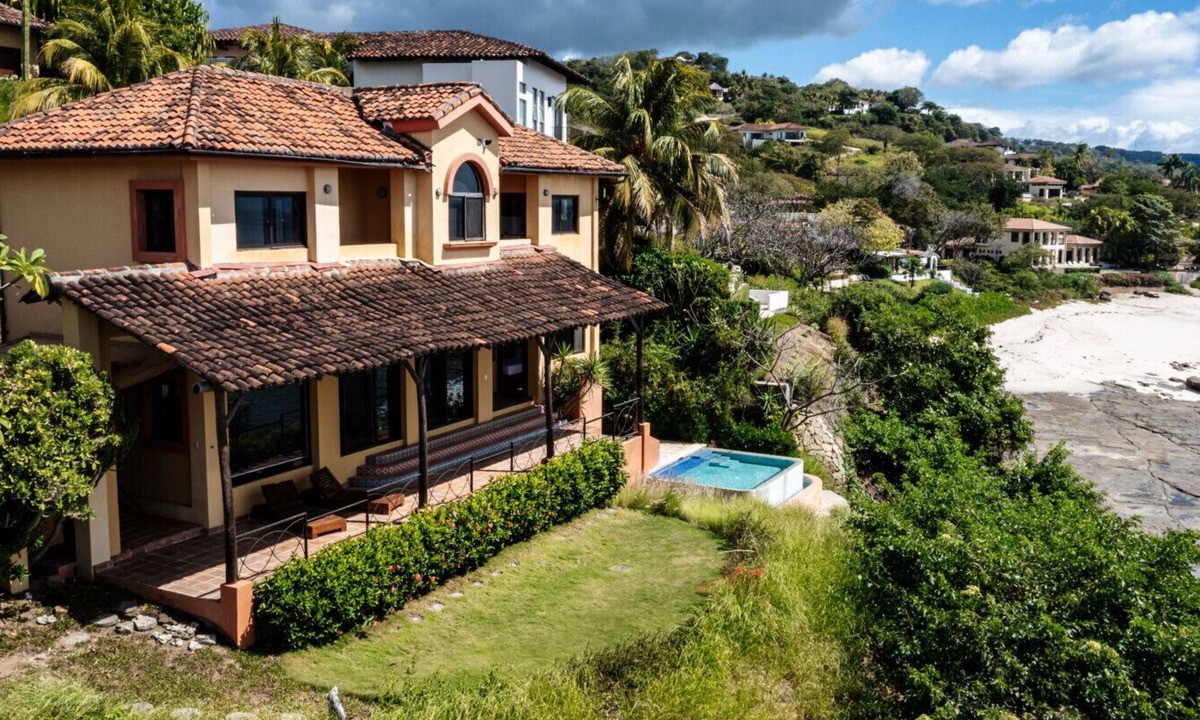 Rancho Santana House | Casa Sueño - Beautiful Ocean Front Home in Rancho Santana!
