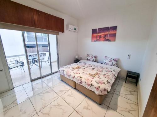 Larnaca City Centre House | CityCenter Rooms Next to the Beach