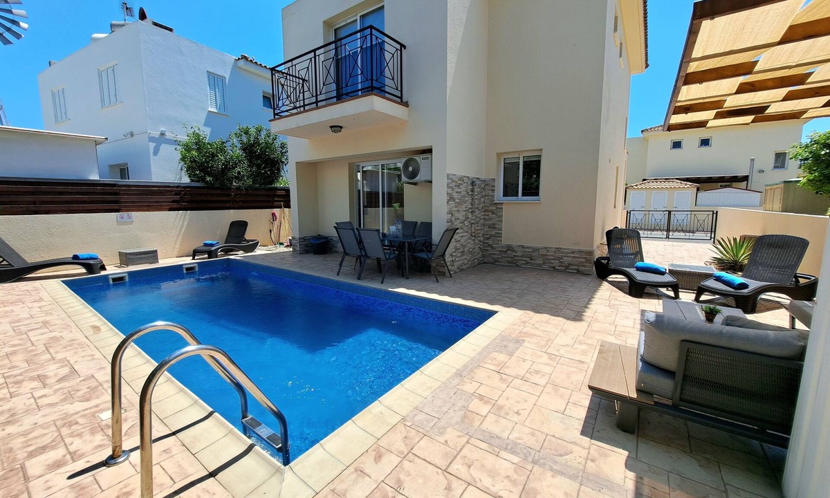 Pernera Villa | Comfortable villa Elina near the sea