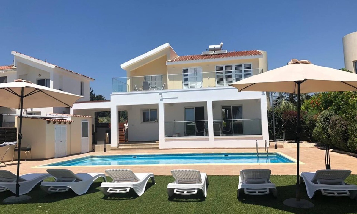 Pegeia Villa | Coral Bay 4 bedroom Villa with private pool and air conditioning