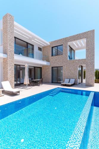 Agios Georgios Pegeias Villa | Coral Residences