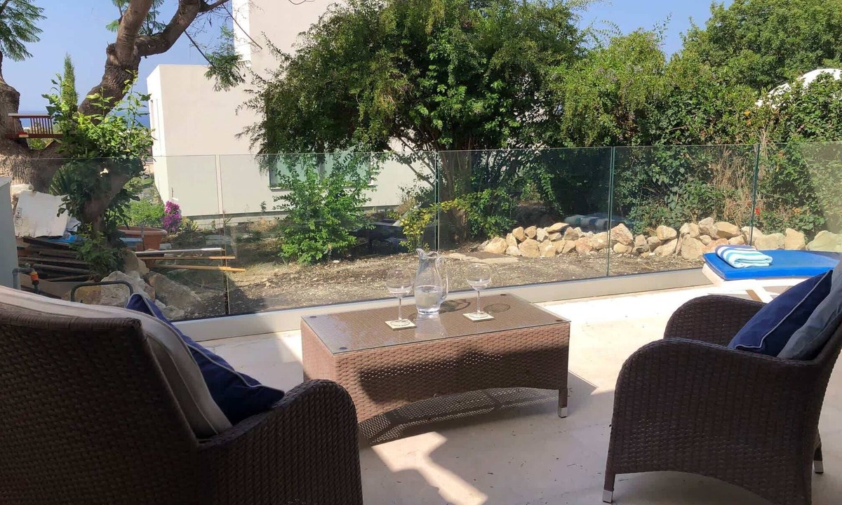 Chlorakas Apartment | Cozy 2BR Cottage with Pool - 20 Min Walk to Beach